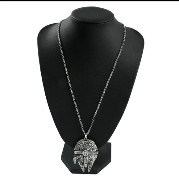 Star Wars Starship Necklace - Picture 2 of 4